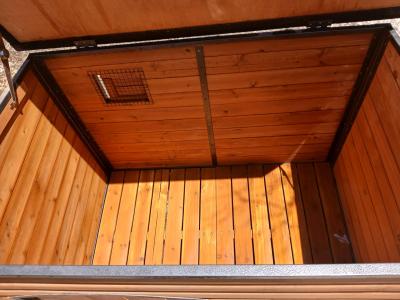 Wooden Outdoor Dog House with Metal frame - Thumbnail 6