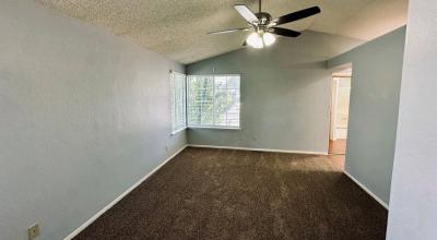 Remarkable 4 bed 2 bath pet friendly - Thumbnail 10