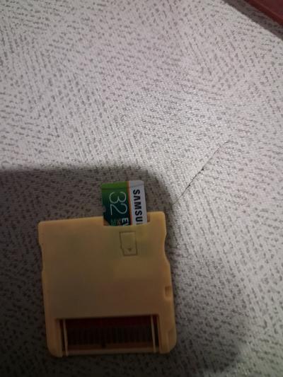 pink transparent Nintendo nes lite with 32gb memory card - Thumbnail 2