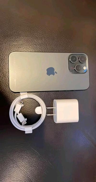 First come first served  Pricing this iPhone 15 Pro to sell