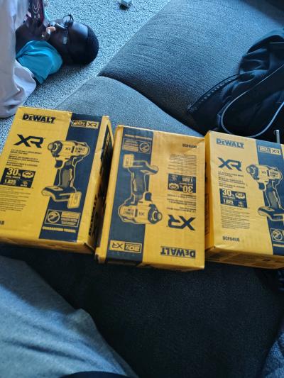Dewalt DCF845B 3Speed Brushless 20V Cordless 14 Impact Drive - Thumbnail 3