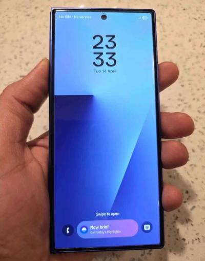 Samsung Galaxy z fold 7 512gb unlocked - Thumbnail 4