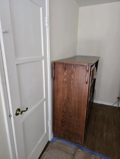 TV cabinet - Thumbnail 2