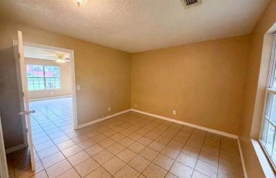 4 Bedroom 3 Bathroom House For Rent - Thumbnail 8