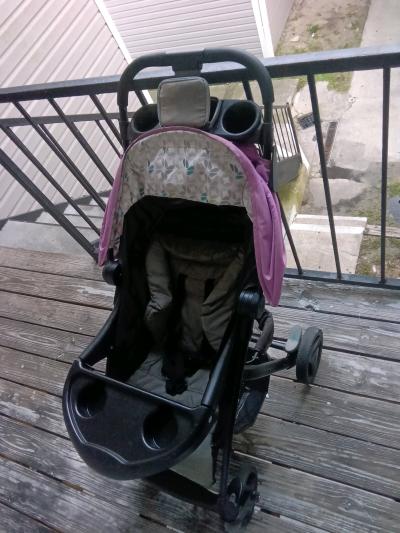 Beautiful baby girl stroller easy to fold - Thumbnail 3