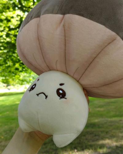 Cute crybaby mushroom plushie - Thumbnail 4