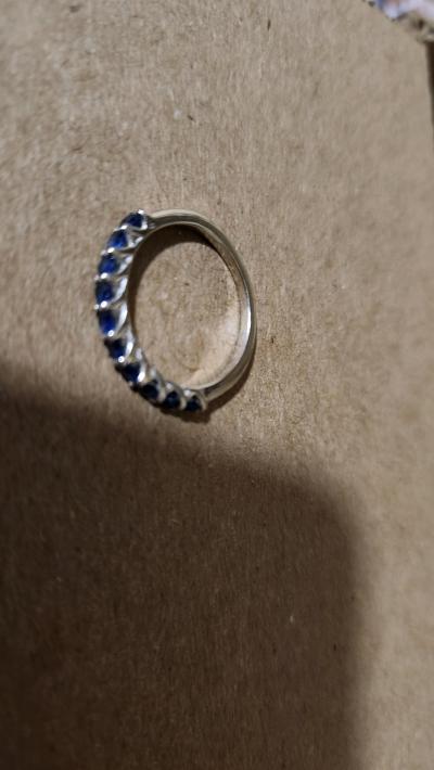 14k white gold ring with sapphires