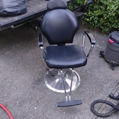 vintage barbur chair