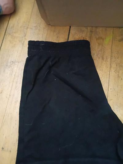 black shorts with pink waist band - Thumbnail 5