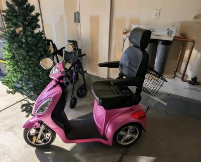 EWheels EW36 Mobility Scooter Like New - Thumbnail 3