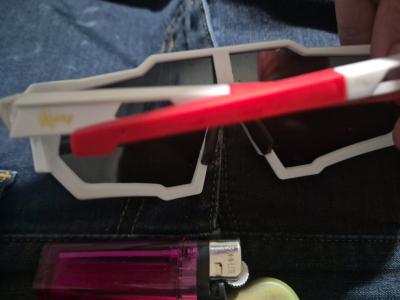 sunglasses - Thumbnail 2