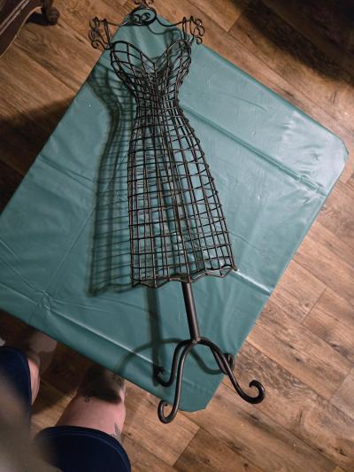 Black Metal Wire Dress Form Mannequin Jewellery Stand