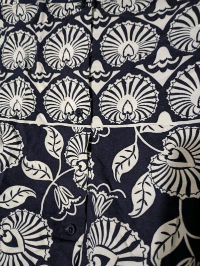 Crown and Ivy pullover blouse in Navy and white - Thumbnail 3