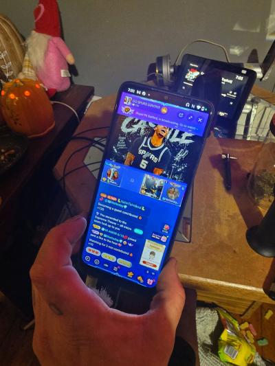 Motorola revvl v