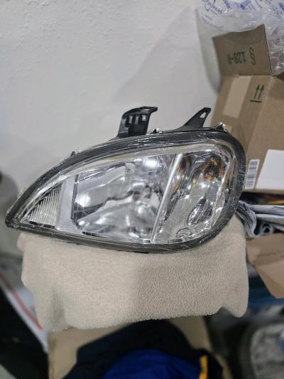 Eagle Eyes FL003B001L Headlight Driver Side For 19962011 Fre