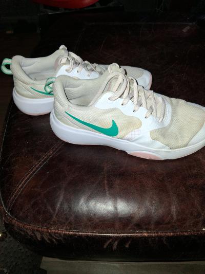 womens NIKE CITY REP TR SNEAKERS WHITE GREEN COLOR SIZE 75 - Thumbnail 5