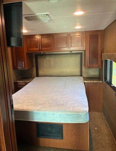 Legacy 340KP RV - Thumbnail 9