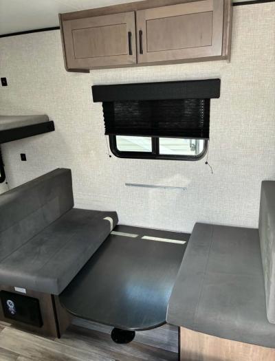 2025 Jayco 170 BH - Thumbnail 3