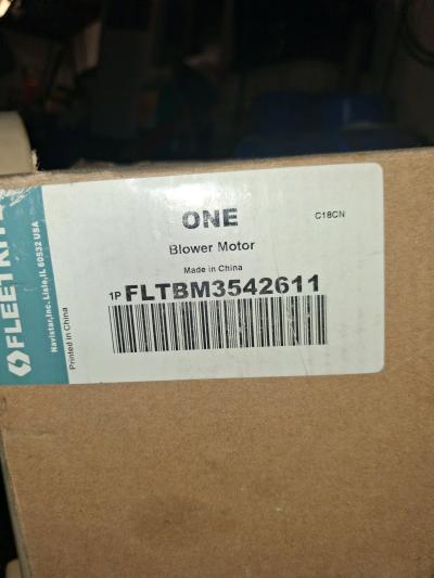 blower motor and resister new in box - Thumbnail 2