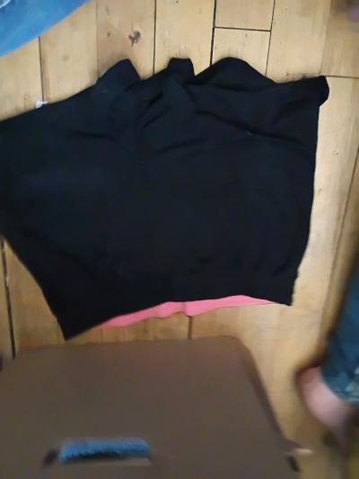 black shorts with pink waist band - Thumbnail 4