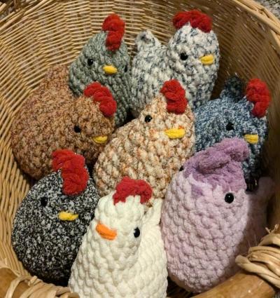 handmade chickens - Thumbnail 2