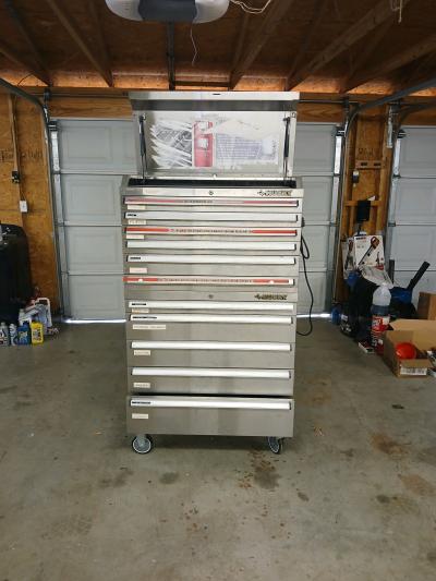 HUSKY Heavyduty 10 drawer toolbox