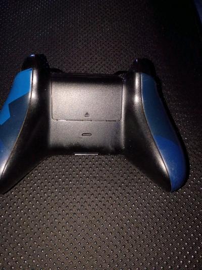 Microsoft Xbox one special edition midnight Forces wireless - Thumbnail 3
