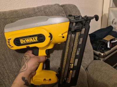 dewalt nail gun