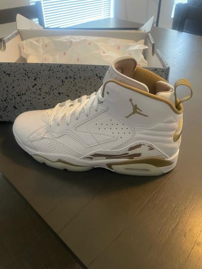 Jordan MVPs New never worn - Thumbnail 6