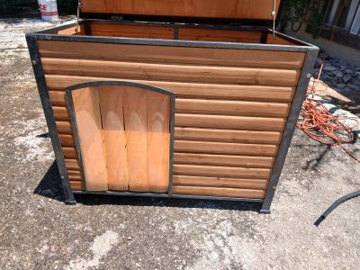 Wooden Outdoor Dog House with Metal frame - Thumbnail 7
