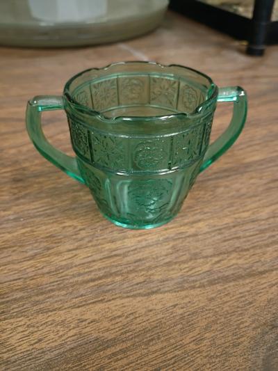 Jeanette Glass Company Doric and Pansy sugar bowl