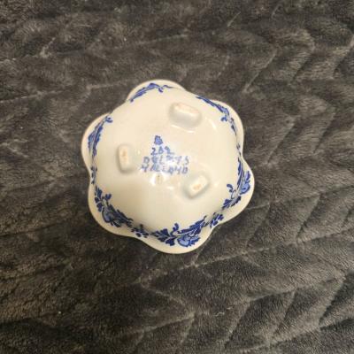 vintage Swedish Delfts Halland porcelain footed ashtray - Thumbnail 2