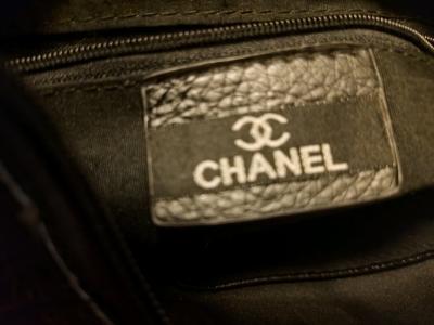 faux chanel purse leather with chain accents - Thumbnail 5