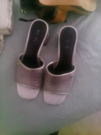 Michael Khors Antonio Melanie heels - Thumbnail 2
