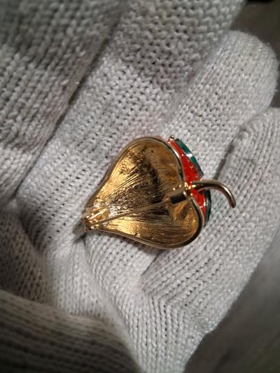 Enamel Strawberry Brooch with Emerald Leaves - Thumbnail 2