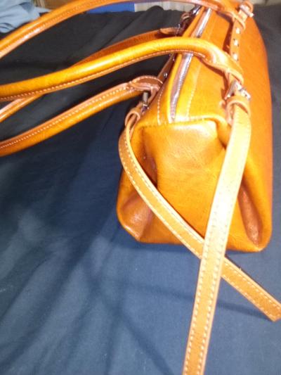 nice tan bag great for the rodeo or going out - Thumbnail 3
