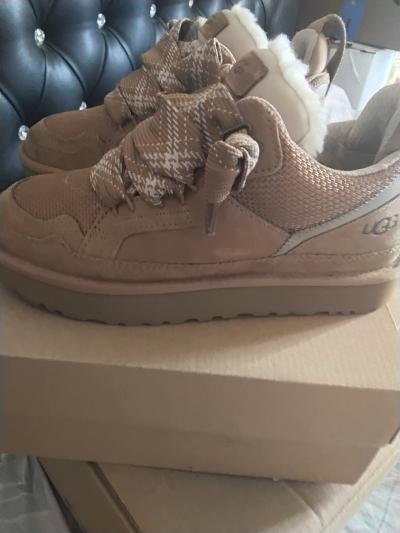 uggs shoes for woman size 7 - Thumbnail 4