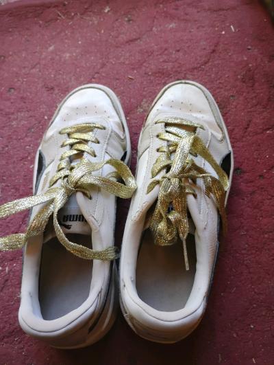A Nice Pair of White Girls Pumas - Thumbnail 5