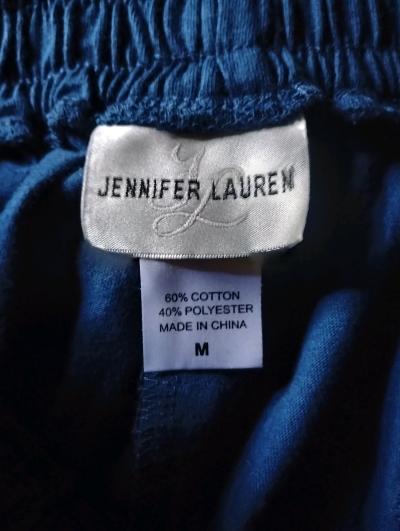 A Nice Blue Pair of Womens Capris Pants - Thumbnail 3
