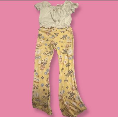 lot of 4 boutique ruffle pant sets - Thumbnail 4
