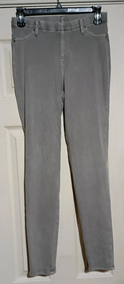 Time and Tru straight leg grey leggings
