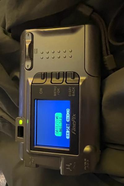 Fujifilm FinePix A330 Digital Camera - Thumbnail 6