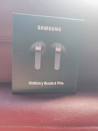 Samsung Galaxy Buds 4 Pro With Adaptive Active Noise Cancell - Thumbnail 6