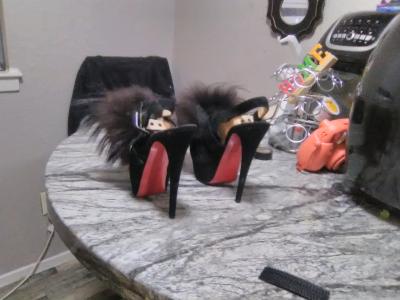 red bottoms size 6 - Thumbnail 2