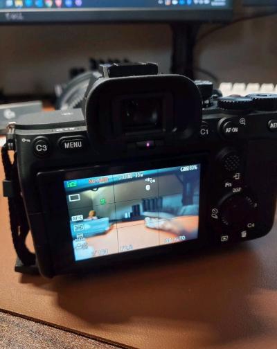 Sony Camera A7iv - Thumbnail 4