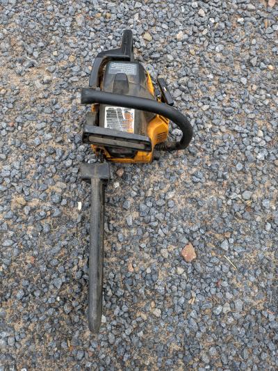 poulan chainsaw 38cc - Thumbnail 2