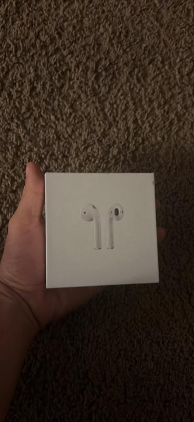 White Wireless Bluetooth Earbuds With Charging Case Included