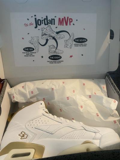 Jordan MVPs New never worn - Thumbnail 2