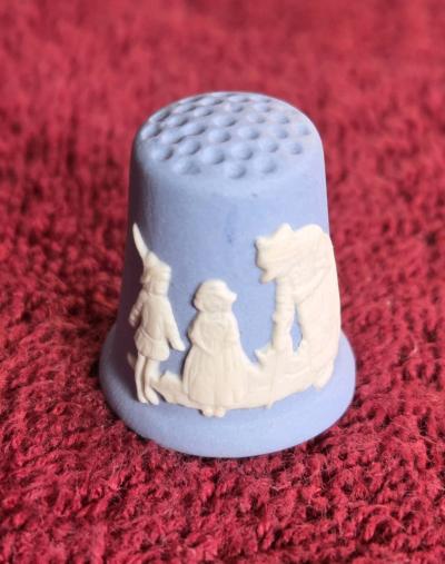 12 pc Collection Wedgewood Fairy Tale Thimbles - Thumbnail 5