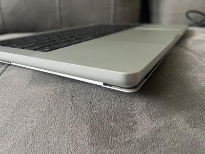 A2442 2021 MACBOOK PRO M1 PRO TOP CASE ONLY NOT COMPLETE - Thumbnail 4
